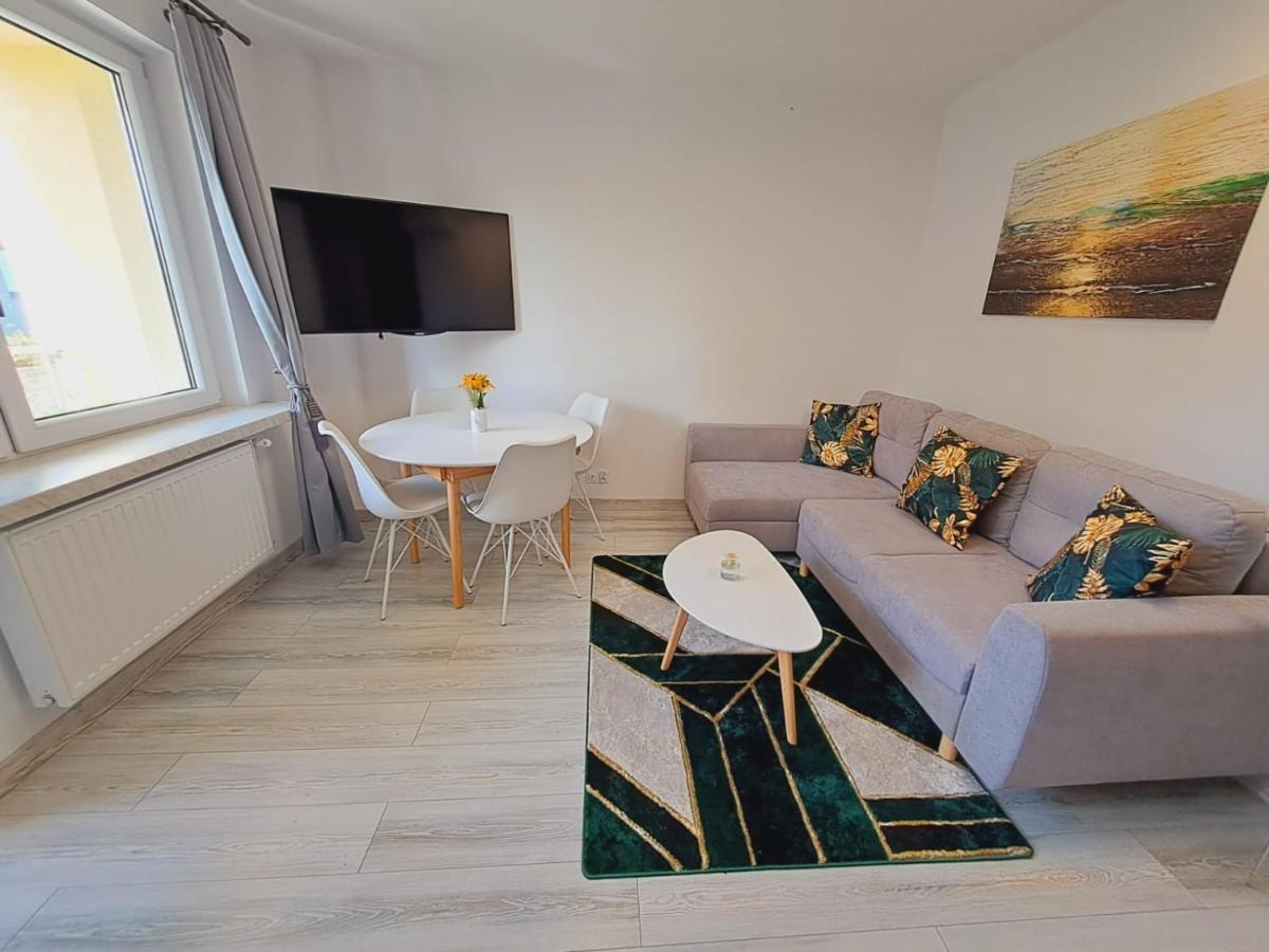 Limanowa Sunriser Apartment ภายนอก รูปภาพ
