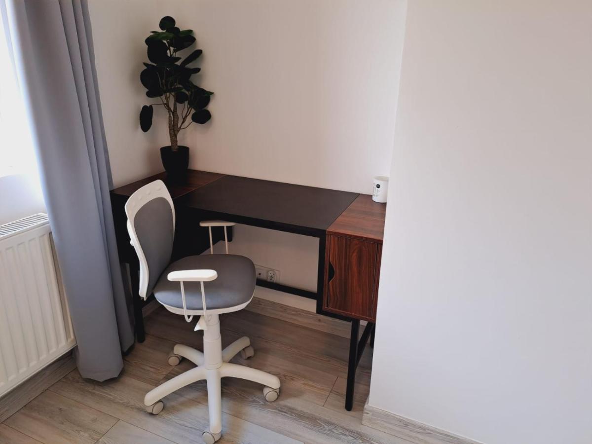 Limanowa Sunriser Apartment ภายนอก รูปภาพ